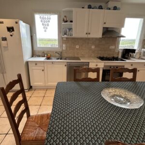 Cuisine salle à manger maison François Ouessant